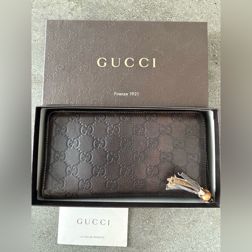 Gucci GG Brown Leather Micro Guccisima Long Zip Women's Wallet. Like new